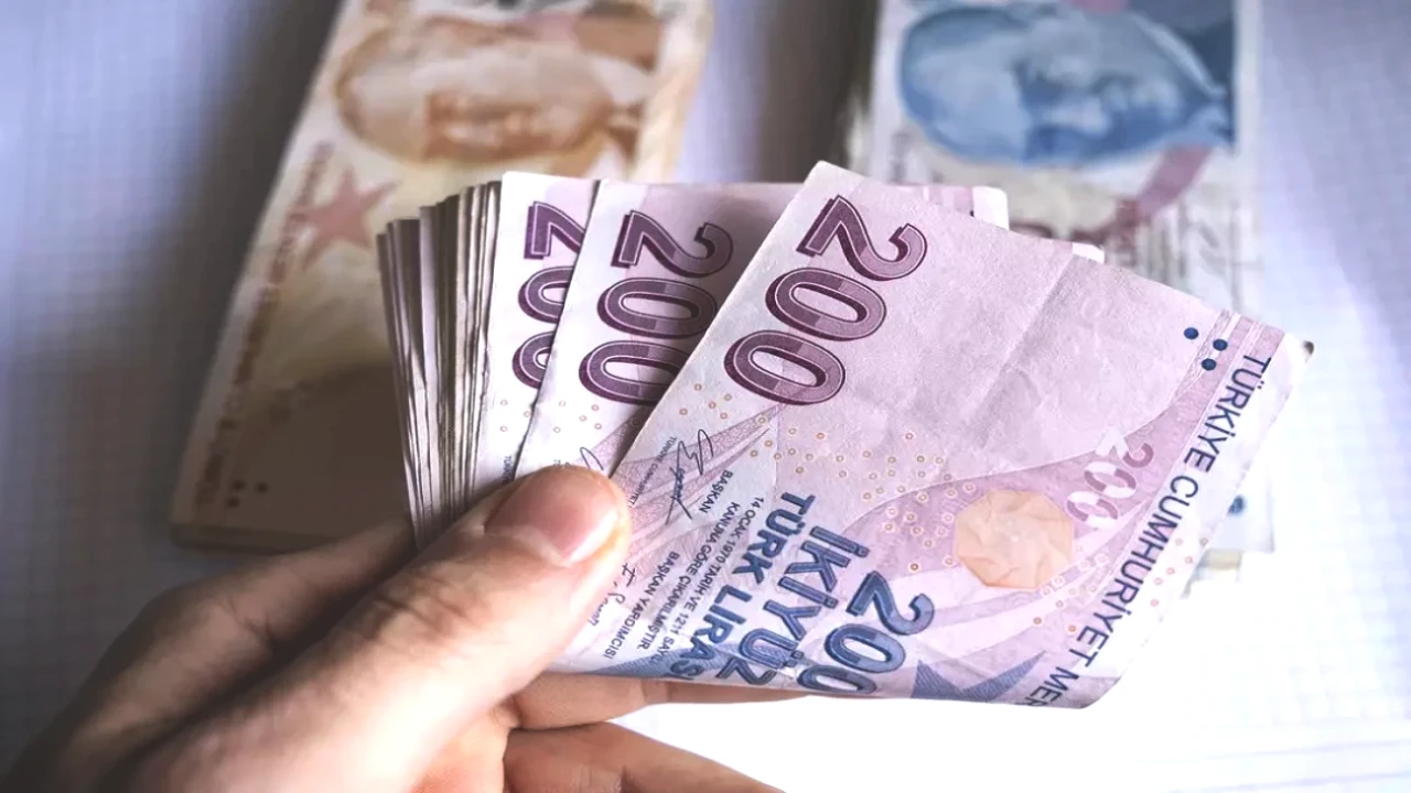 14.400 TL Üstü Emeklilere Müjde! Bankalardan Büyük Ödeme Geliyor!